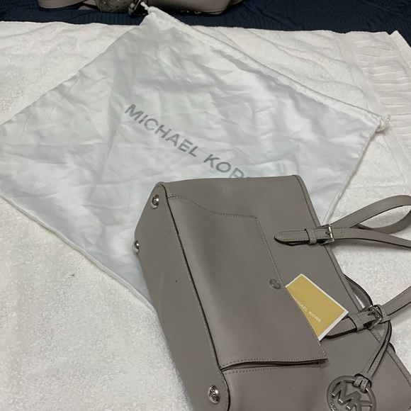 Michael Kors shoulder bag - Picture 2 of 10